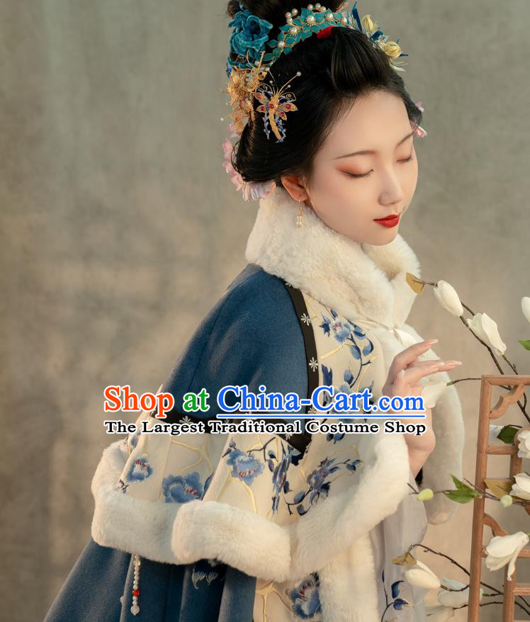 China Ancient Ming Dynasty Noble Mistress Blue Cloak Traditional Hanfu Embroidered Clothing for Women