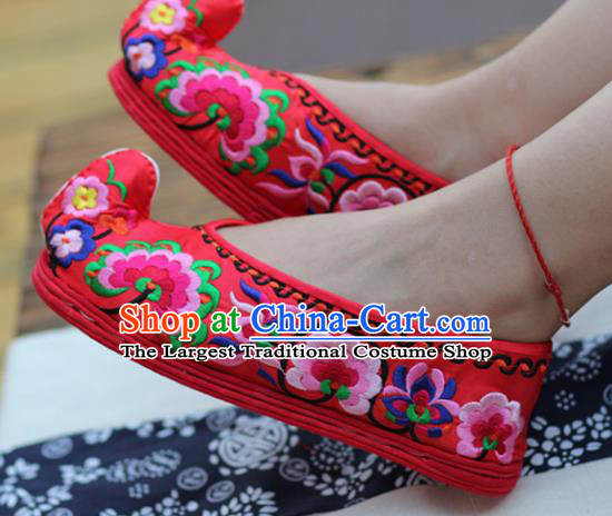 Chinese Handmade Embroidered Peony Red Cloth Shoes Hanfu Shoes Traditional National Shoes for Women