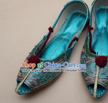 Asian India Traditional National Embroidered Lake Green Shoes Handmade Indian Folk Dance Shoes for Women
