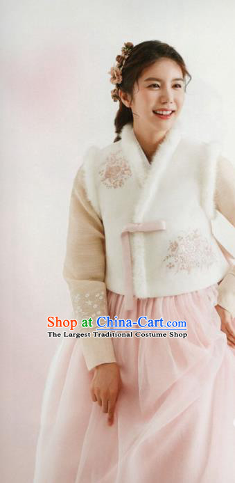 Korean Traditional Hanbok Wedding Bride White Blouse and Pink Dress Outfits Asian Korea Fashion Costume for Women
