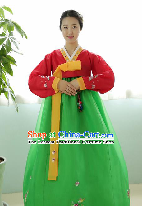 Korean Traditional Court Hanbok Garment Red Blouse and Green Dress Asian Korea Fashion Costume for Women