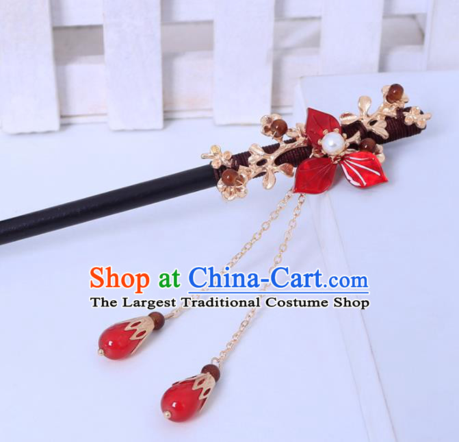 Traditional Chinese Ming Dynasty Sandalwood Red Flower Hairpins Handmade Ancient Swordsman Hair Accessories for Women