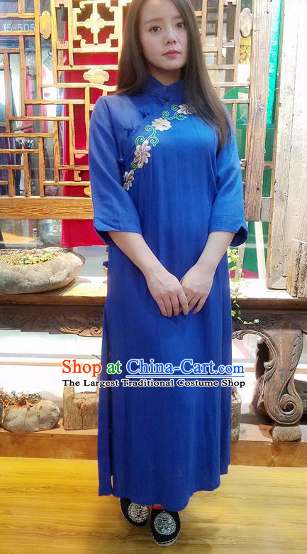 Traditional Chinese Embroidered Blue Flax Dress National Cheongsam Costume for Women