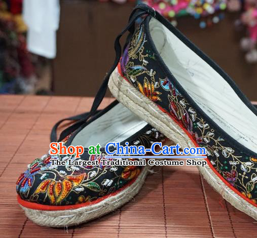 Traditional Chinese Ethnic Black Embroidered Beads Shoes Handmade Yunnan National Shoes Wedding Shoes for Women
