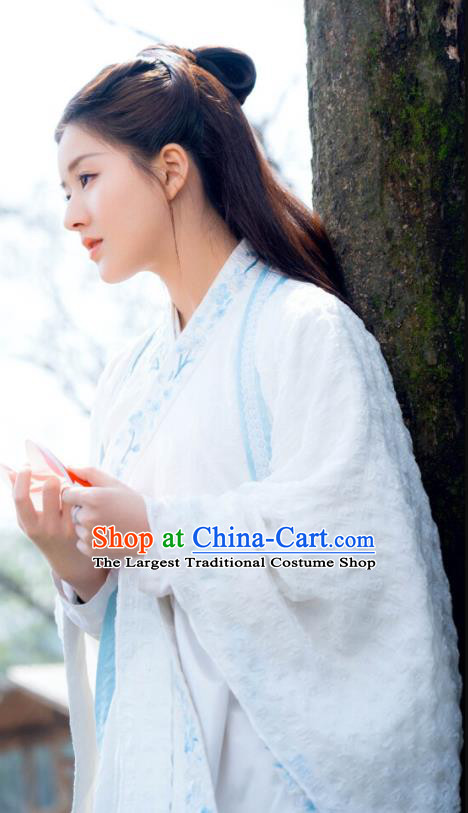 Chinese Ancient Noble Lady White Hanfu Dress and Hair Jewelry Historical Drama Love of Thousand Years Across A Man Costumes