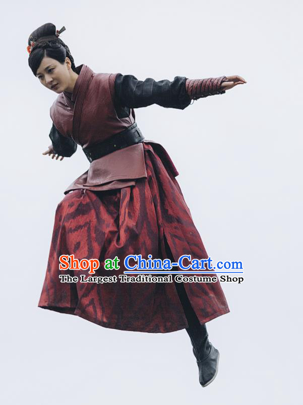 Chinese Ancient Swordswoman Historical Costumes and Hairpins Drama Tang Dynasty Tour Tian Ruolan Dresses