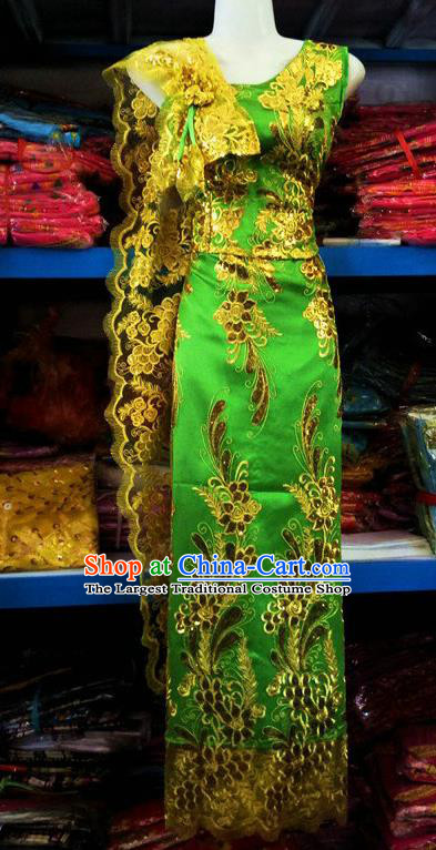 Traditional Chinese Dai Nationality Green Sleeveless Blouse and Straight Skirt Outfit Dai Ethnic Dance Costumes with Tippet Veil