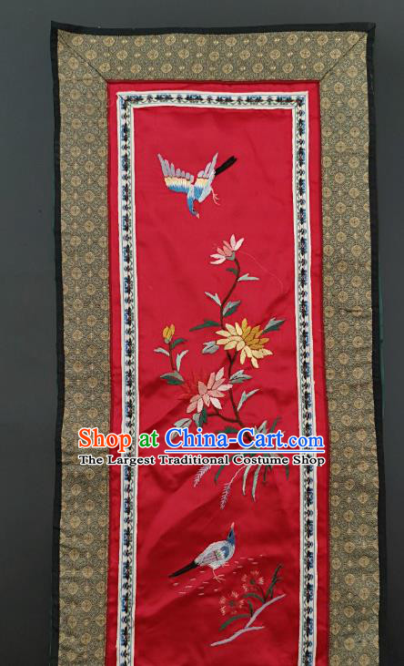 Chinese Traditional Embroidered Chrysanthemum Bird Picture Handmade Embroidery Craft Embroidering Red Silk Decorative Painting