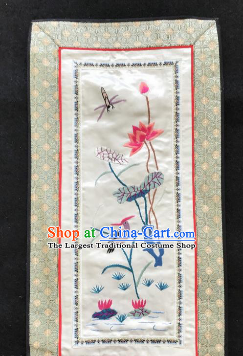 Chinese National Embroidered Birds Lotus White Silk Paintings Traditional Handmade Embroidery Decorative Picture Craft