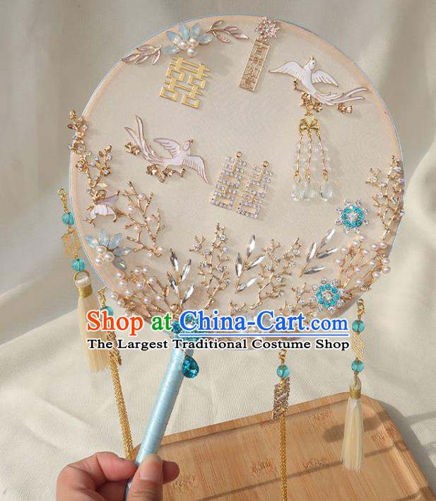China Bride Blue Crystal Palace Fan Traditional Wedding Tassel Circular Fan Handmade Hanfu Beige Silk Fan