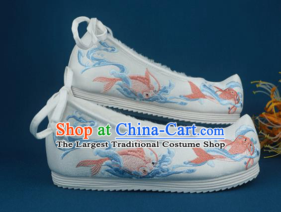 China National Winter Shoes Embroidered White Cloth Shoes Handmade Traditional Shoes