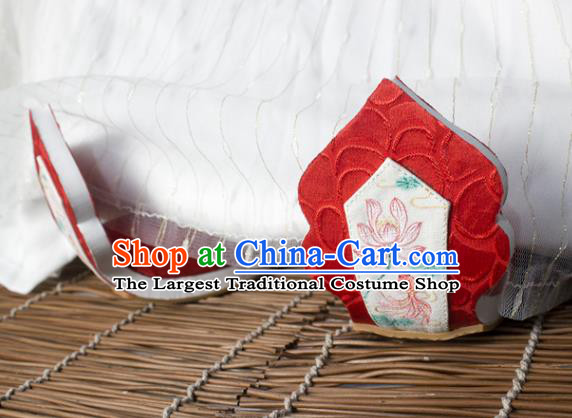 China Handmade Painting Lotus Shoes Classical Red Brocade Shoes Traditional Tang Dynasty Wedding Hanfu Shoes