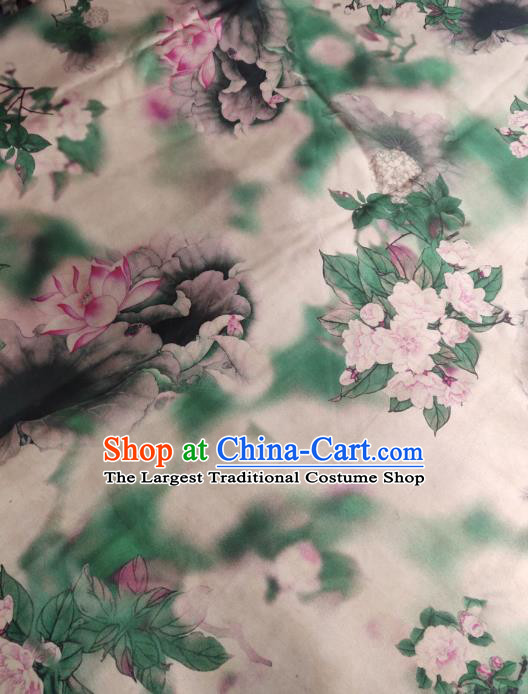 China Traditional Lotus Begonia Pattern Gambiered Guangdong Gauze Beige Satin Cloth Cheongsam Silk Fabric