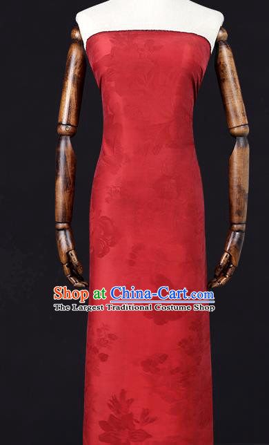 China Traditional Gambiered Guangdong Gauze Classical Cheongsam Jacquard Red Silk Fabric