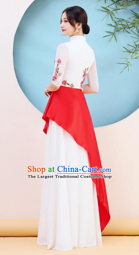 China Woman Chorus Clothing Stage Performance Embroidery Peony Cheongsam Catwalks Qipao Dress