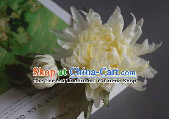Chinese Traditional Hanfu Hair Stick Handmade Hair Accessories Cheongsam Yellow Silk Chrysanthemum Hairpin