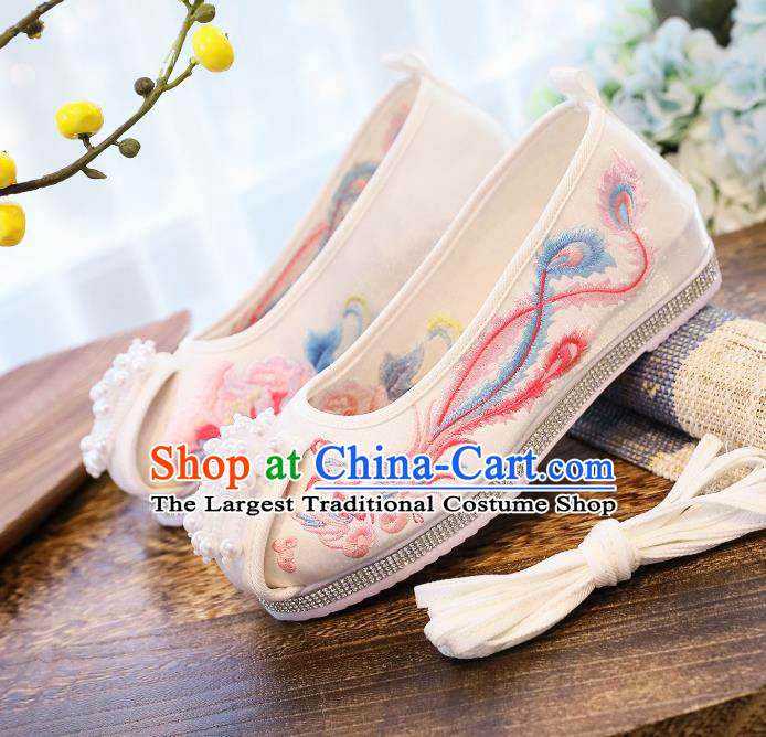 China Traditional Hanfu Pearls Tassel Shoes Handmade White Cloth Shoes National Embroidered Phoenix Shoes