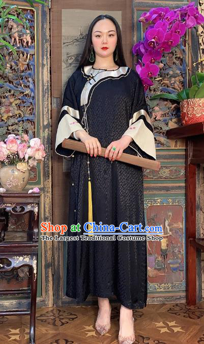 China Black Silk Qipao Dress National Women Costume Hand Embroidered Loose Cheongsam