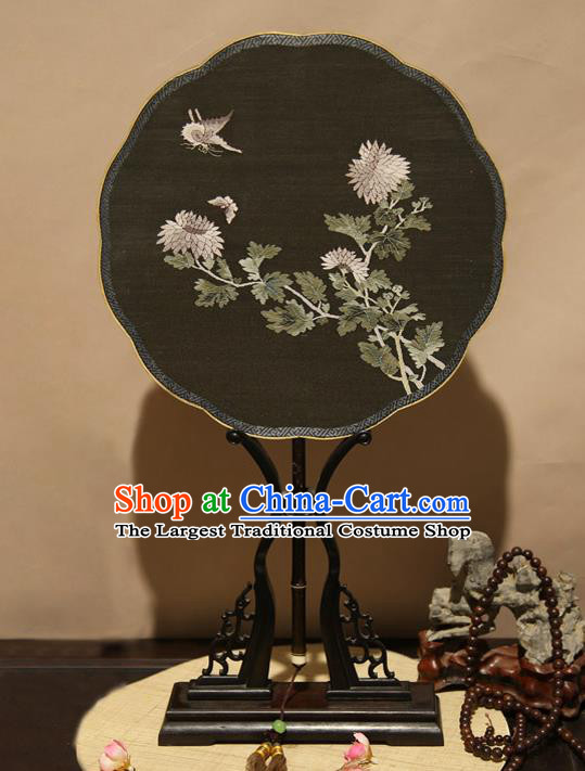 China Classical Chrysanthemum Pattern Black Silk Fan Traditional Palace Fan Handmade Suzhou Craft Fan