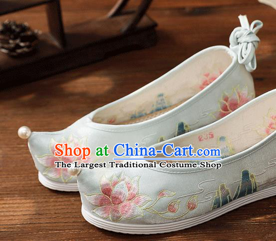 China Handmade Hanfu Bow Shoes Traditional National Woman Cloth Shoes Light Blue Embroidered Lotus Shoes