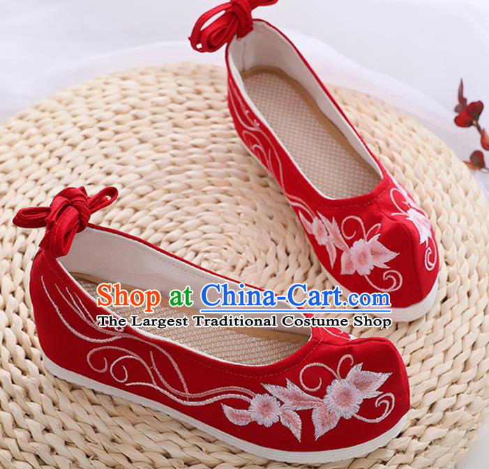 China Wedding Bride Embroidered Shoes Ancient Princess Hanfu Shoes Classical Dance Red Cloth Shoes