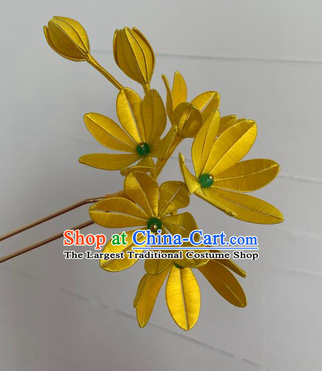 China Handmade Yellow Silk Winter Jasmine Hairpin Traditional Hanfu Hair Accessories Ancient Song Dynasty Young Woman Hair Clip