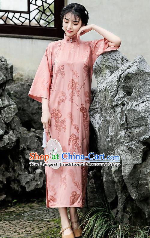 Republic of China National Young Woman Wide Sleeve Cheongsam Traditional Grape Pattern Pink Silk Qipao Dress