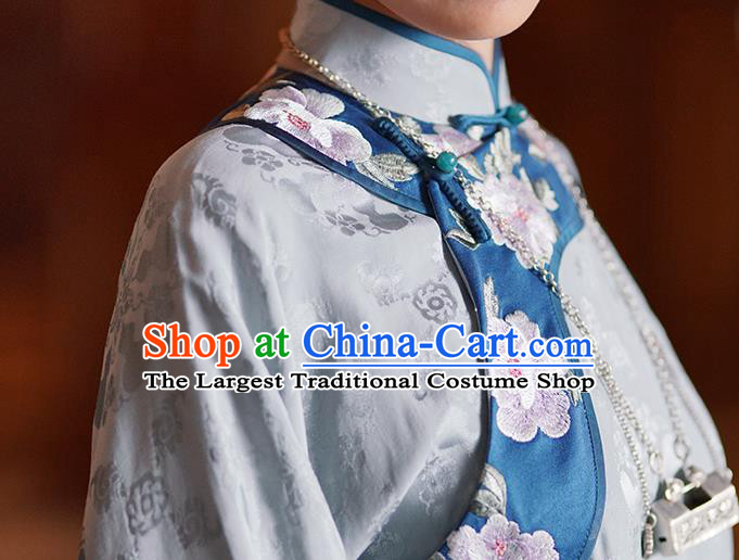 China Traditional Minguo Mandarin Sleeve Qipao Dress Classical Embroidered Blue Silk Cheongsam