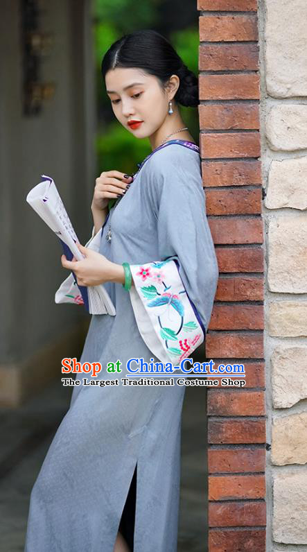 Republic of China Classical Mandarin Sleeve Blue Qipao Dress Traditional Minguo Embroidered Round Collar Cheongsam
