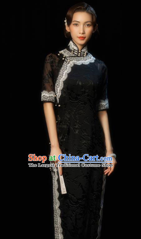 China Classical Old Shanghai Black Silk Cheongsam Traditional Minguo Lace Collar Qipao Dress