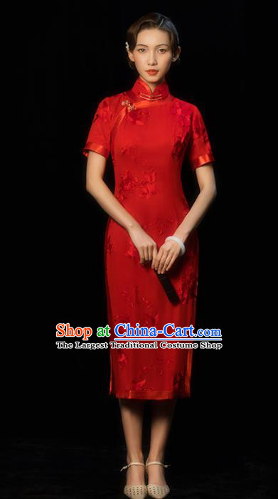 China Classical Wedding Bride Cheongsam Traditional Minguo Young Woman Red Silk Qipao Dress