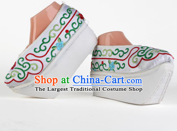 China Peking Opera Shoes Traditional Beijing Opera Young Man White Satin Shoes Shaoxing Opera Scholar Embroidered Shoes