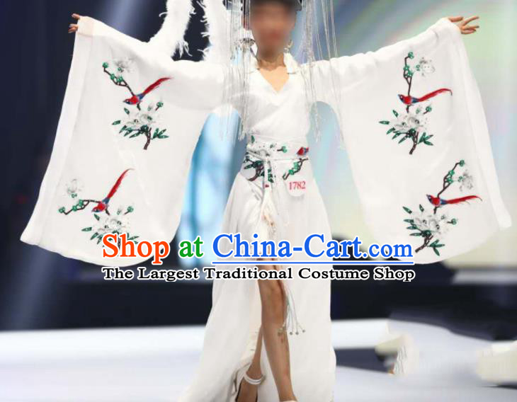 Chinese Children Model Attire Stage Performance Fashion Clothing Girl Catwalk Show White Dress Empress Garment Costume