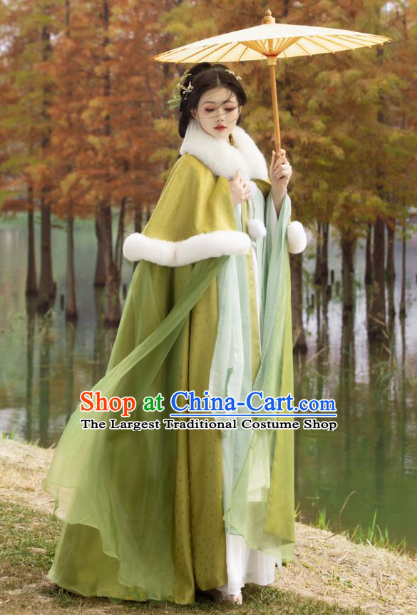 China Song Dynasty Princess Green Cloak Traditional Winter Hanfu Ancient Young Woman Long Mantle