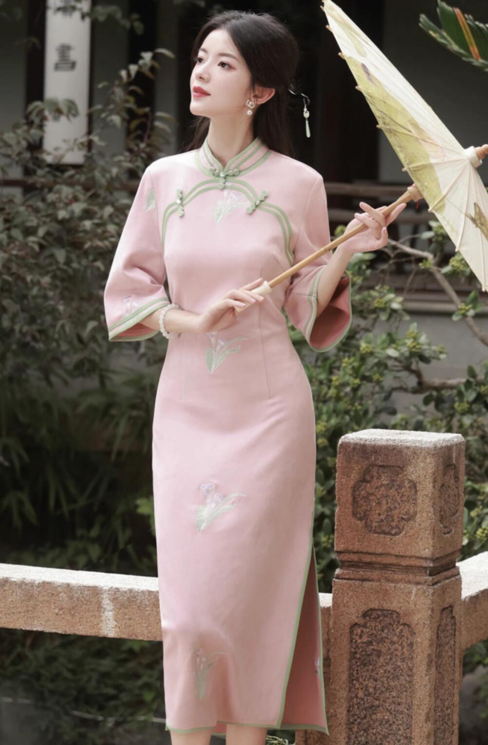 Traditional Chinese Clothing China Embroidered Qipao Dress Classical Pink Cheongsam