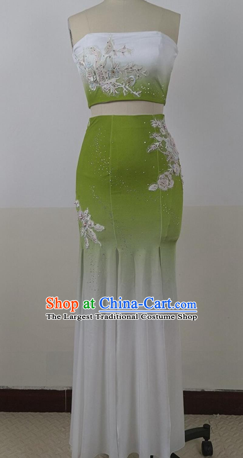 Chinese Yunnan Peacock Dance Costume Women Group Dance Green Dress Taoli Cup Dai Nationality Dance Clothing