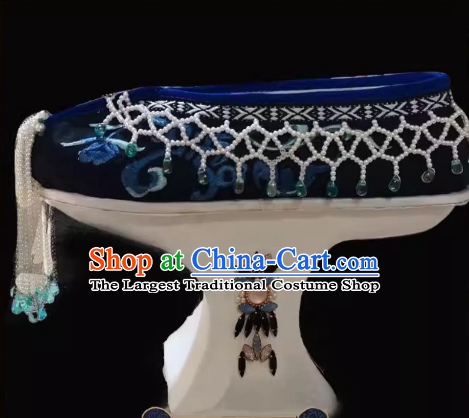 Handmade Qing Dynasty Palace Embroidered Shoes Ruyi Royal Love in the Palace Ancient Chinese Empress Shoes