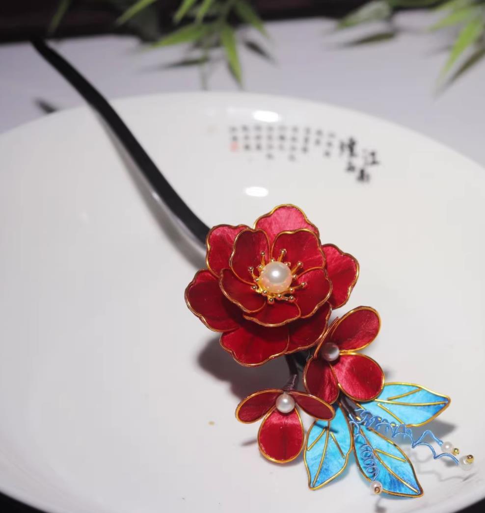 Traditional Intangible Heritage Artwork Handmade Hanfu Hair Jewelry Chinese Cheongsam Red Silk Flower Hair Clip China Ebony Hairpin