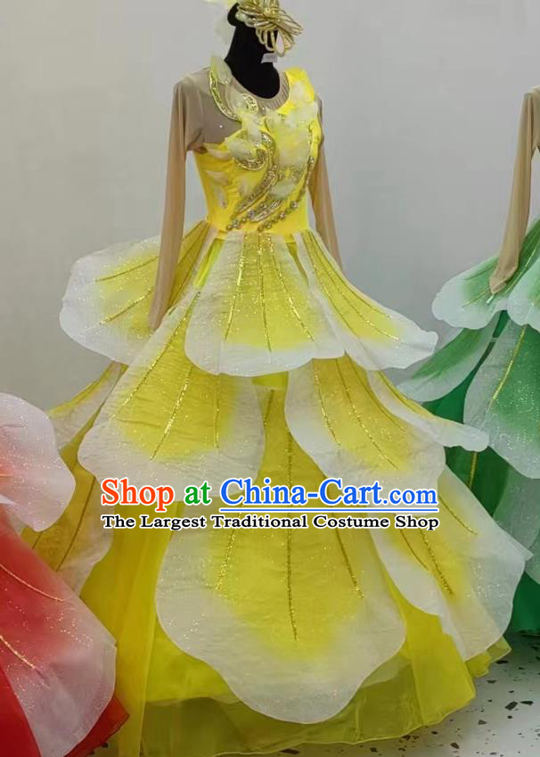 China Classical Dance Dress Women Group Stage Performance Costume Chinese Spring Festival Gala Opening Dance Yellow Flower Petal Clothing