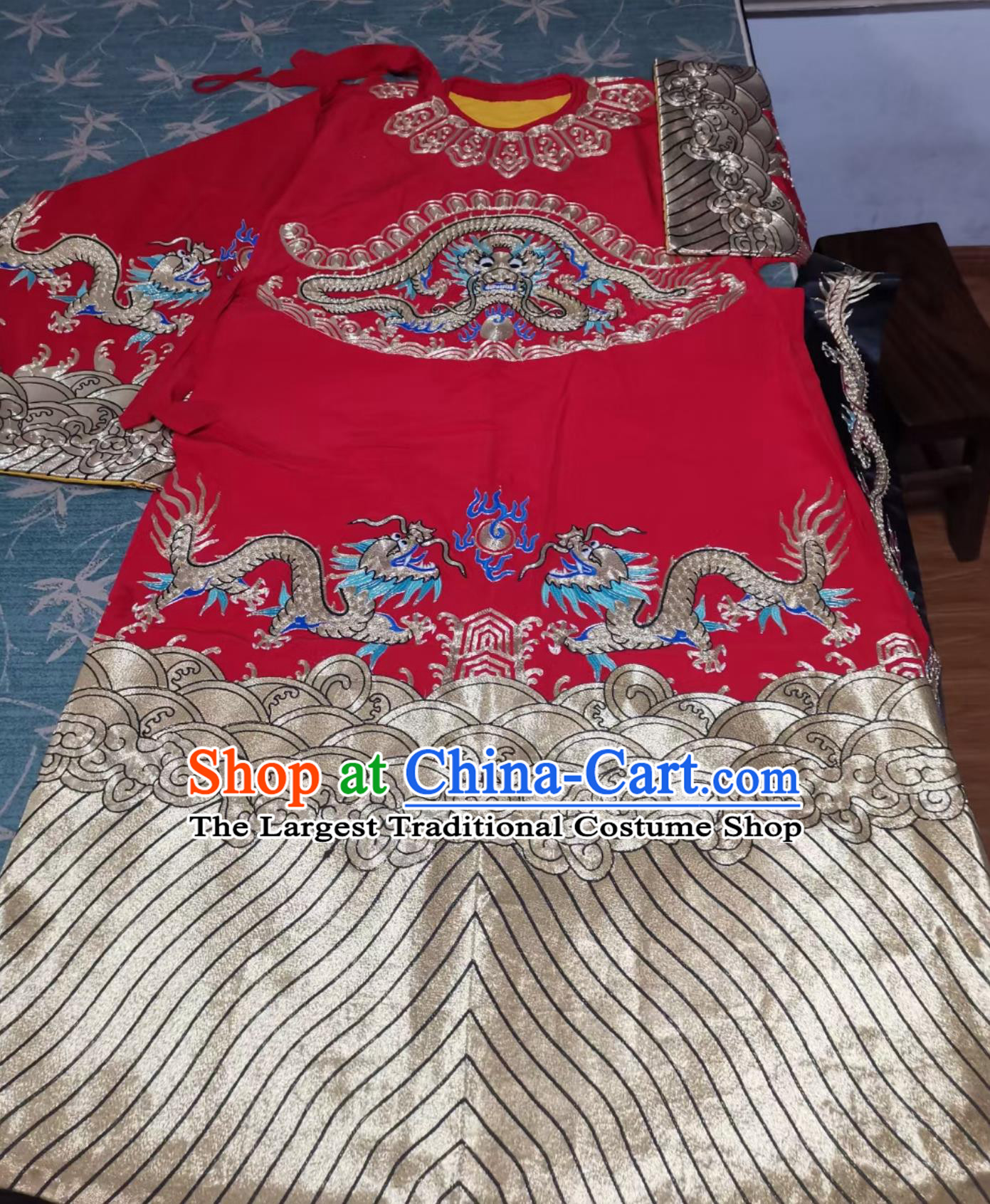 China Beijing Opera Red Embroidered Robe Traditional Opera Clothing Chinese Peking Opera Emperor Costume