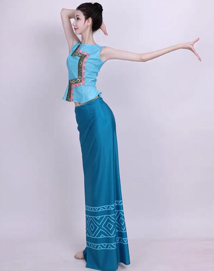 Chinese Dai Dance Performance Costume Women Ethnic Minority Clothing Xishuangbanna Peacock Dance Mermaid Skirt