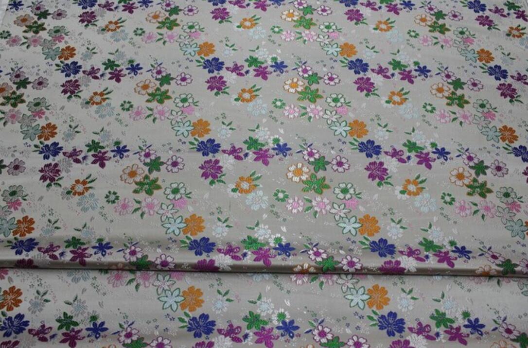 Traditional Chinese White Brocade Classical Flowers Pattern Design Satin Drapery Tang Suit Cheongsam Fabric