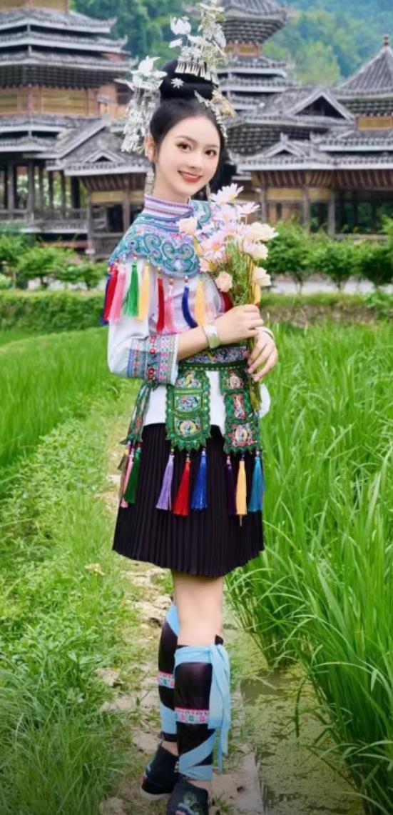 Chinese Performance Dance Dress Dong Nationality Golden Pheasant Suit Ethnic Costume