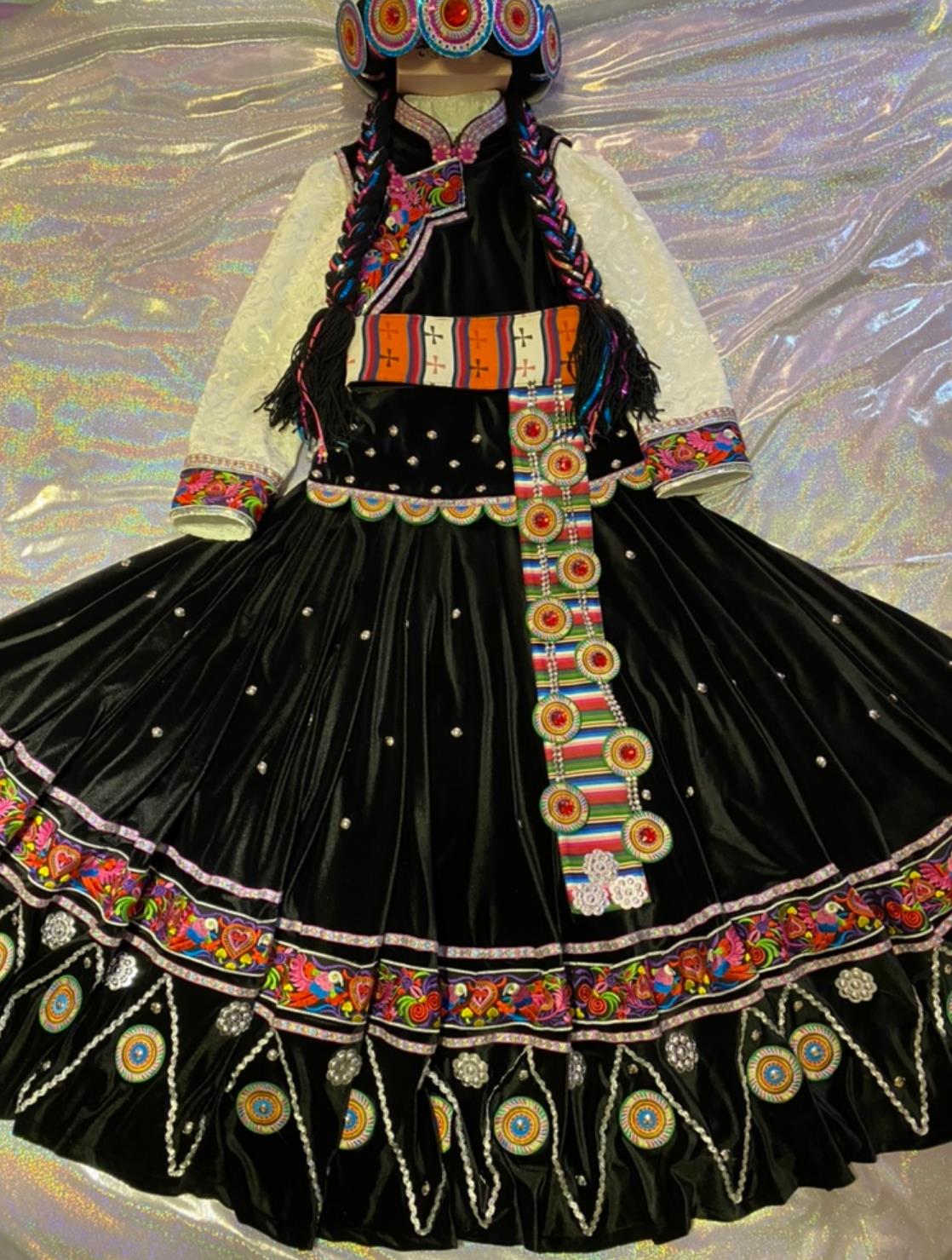 Yunnan Lijiang Naxi Ethnic Costume Chinese Traditional Dress Stage Performance Outfit