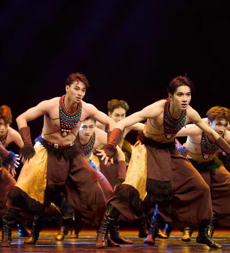 Ox String Qin Original Tibetan Mens Group Dance Clothing Yunnan Stage Performance Costume