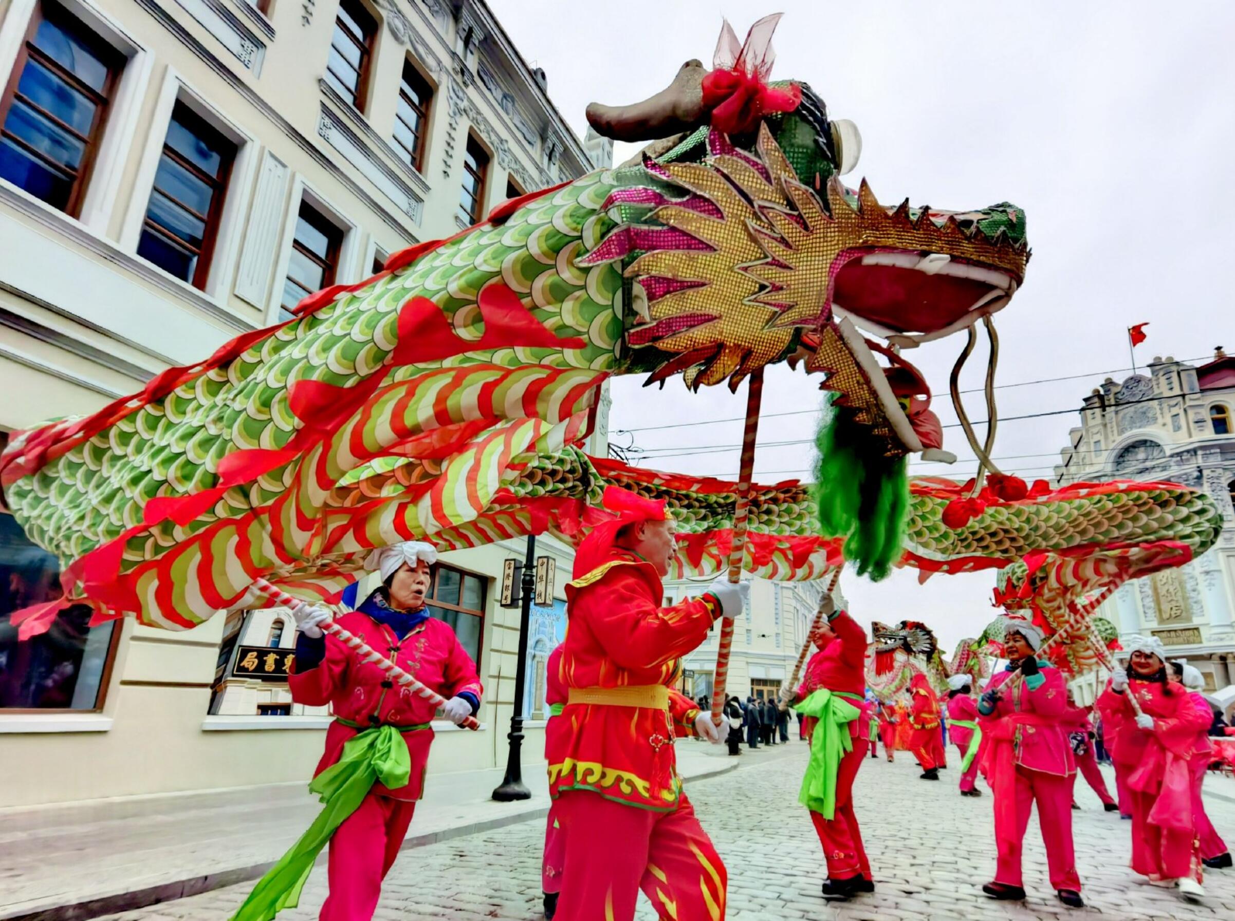 Chinese Festival Dragon Dance Equipment Green Cloth Traditional Dragon Dance Prop Dragon Head and Costume Complete Set