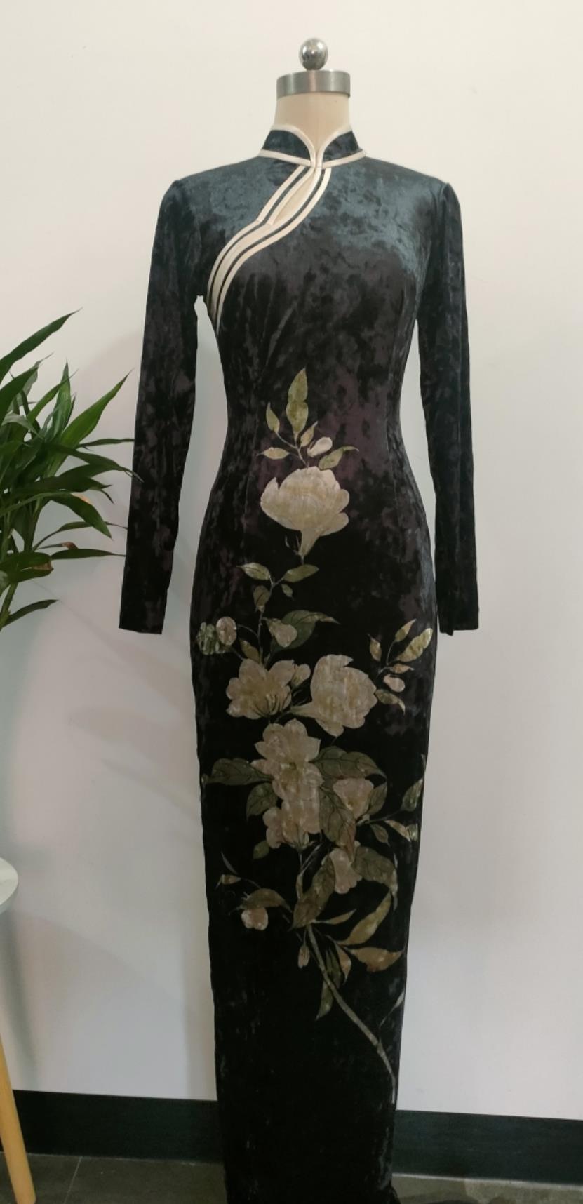 Plus Size 150kg Autumn Winter Velvet Qipao Young Style Vintage Slim Fit Long Sleeve Dress