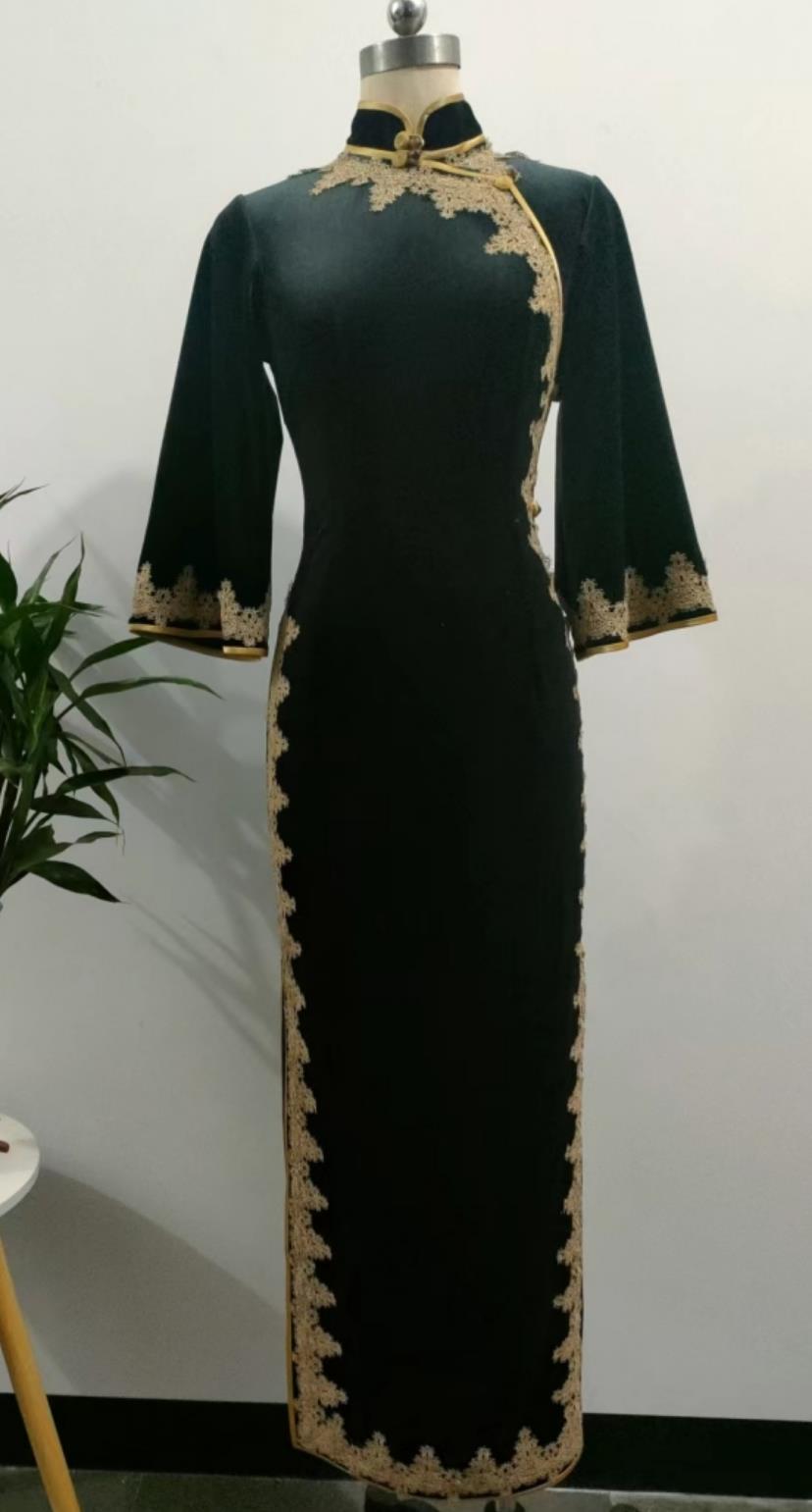 Plus Size 150kg Long Black Flared Sleeve Velvet Qipao Chinese Slim Fit Dress